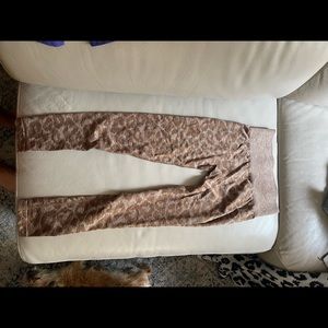 NVGTN mocha cheetah seamless leggings